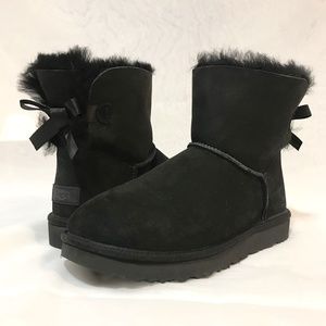 UGG® Mini Bailey Bow II Boot (Size 9, Black, Never Worn)